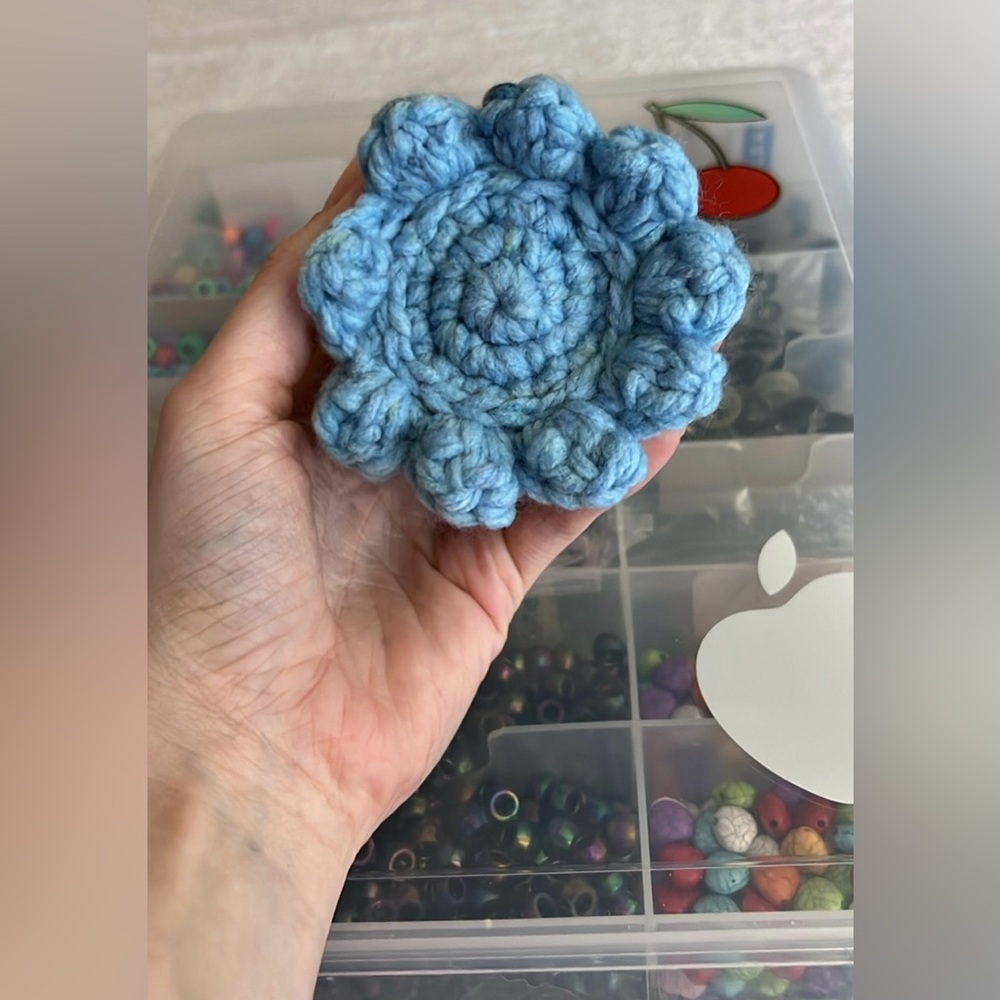 Crocheted Pocket Octo 🐙 - Picture 4 of 9